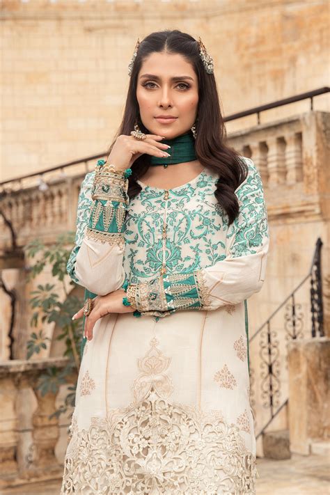 maria b lawn collection 2021 best pakistani designer summer dresses 11