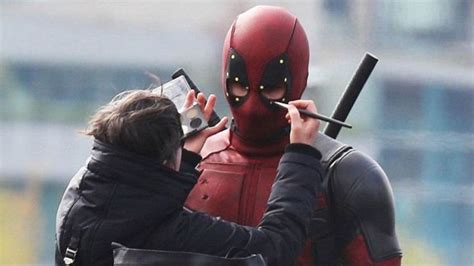 Our First Look At Ryan Reynolds Deadpool With His Mask
