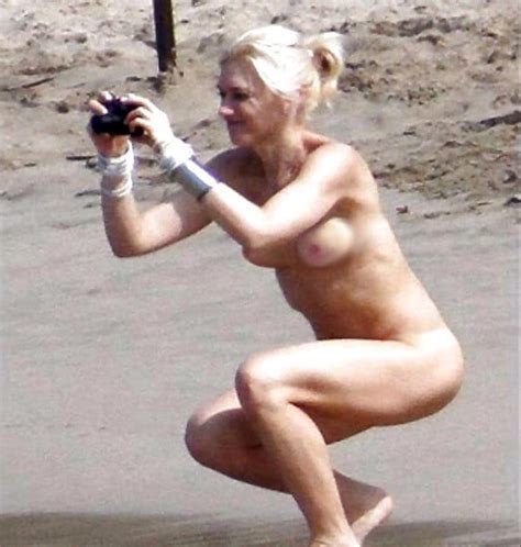 singer gwen stefani nude tits and paparazzi beach photos scandal planet
