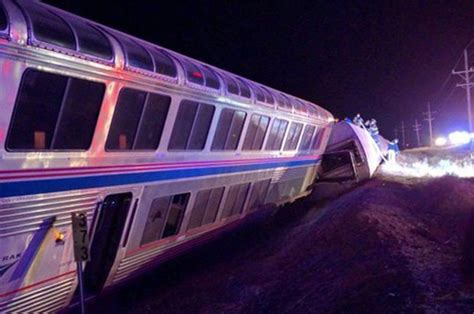 La To Chicago Amtrak Train Derails – Multiple Injuries Daily Star