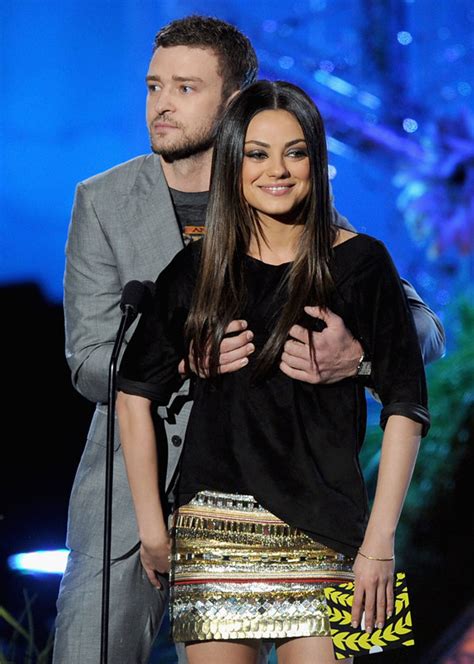 justin timberlake mila kunis grope each other at mtv movie awards 2011