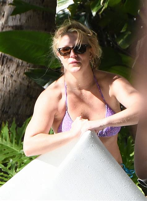 britney spears sexy bikini in miami 24 photos the