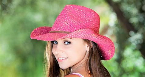 Best Pink Cowgirl Hats For Women