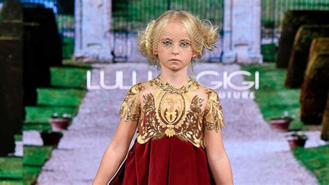 9 Year Old Double Amputee Walks The Runway At New York