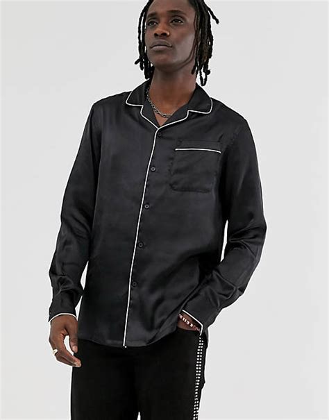 asos design satijnen overhemd  regular fit reverskraag en contrasterende biezen  zwart asos