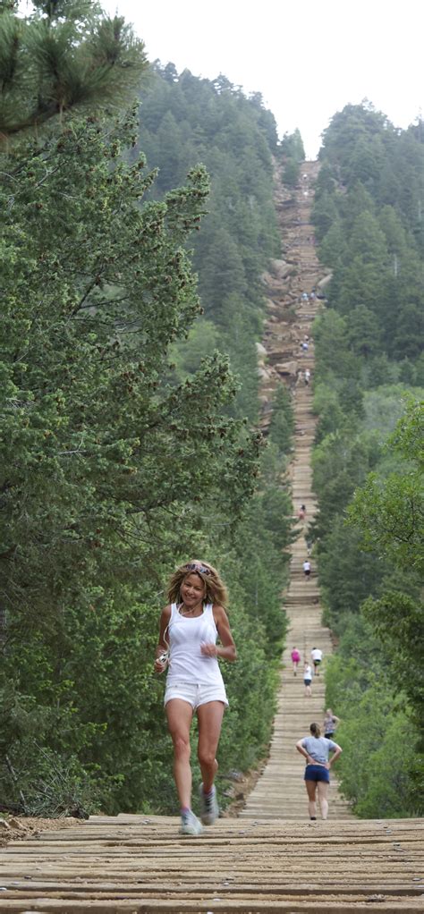 famed colorado extreme incline trail  legal  hikers