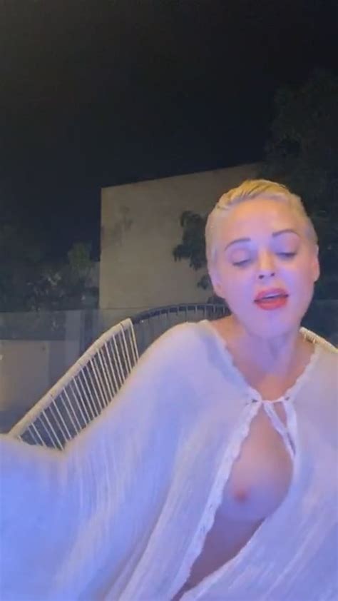 Rose Mcgowan Nude During Live Broadcast 3 Videos 14