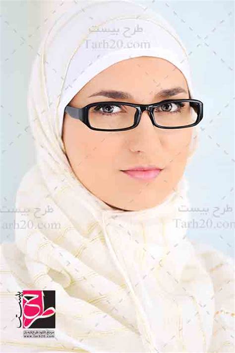 تصویر با کیفیت خانم با حجاب عینکی طرح 20