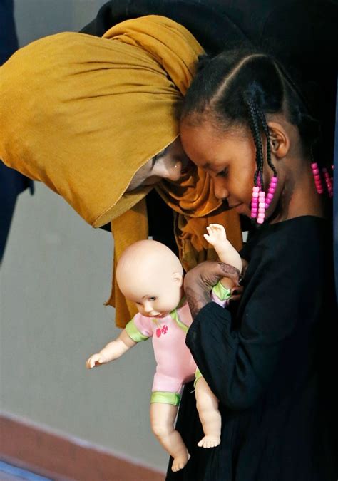 Somali Refugee Daughter Reunite At Msp After Travel Ban