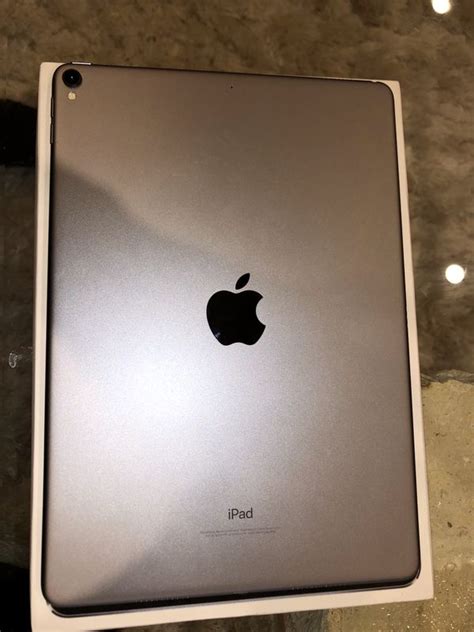 ipad pro   gb space black wifi  sale  queens ny offerup