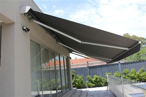 motorized retractable awnings  protectors