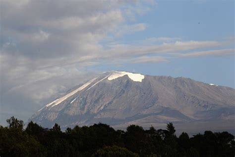 russian woman the oldest person to climb mount kilimanjaro
