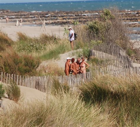 fren in gallery french beach sex in the dunes picture 5 uploaded by voyeur red on