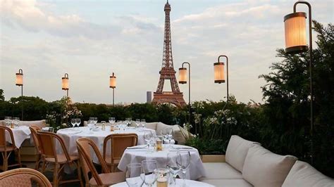 romantic restaurants  paris   perfect date