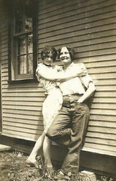 pin by trufuer on 关系 vintage lesbian vintage couples