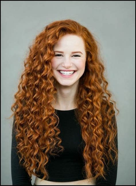 Schöne Locken Frisuren 2018 Red Curly Hair Curly Hair Styles