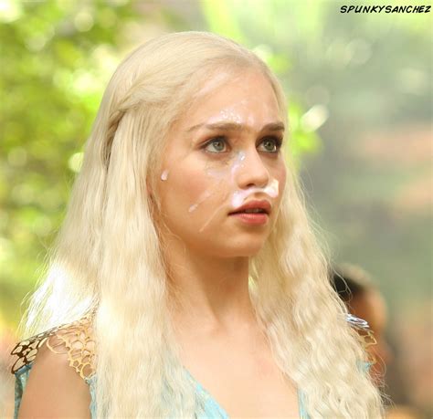 Daenerys Targaryen From Game Of Thrones Rule 34 Nerd Porn