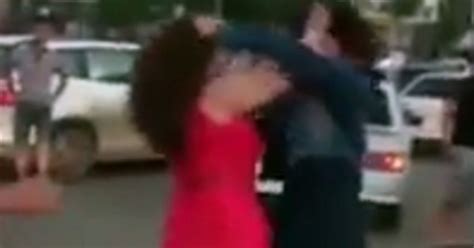 Shocking Drunken Girl Catfight Shows Why You Should Never Brawl In