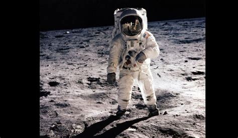 49 Ans Après Si L Homme Retourne Sur La Lune Ce Sera Pour Des