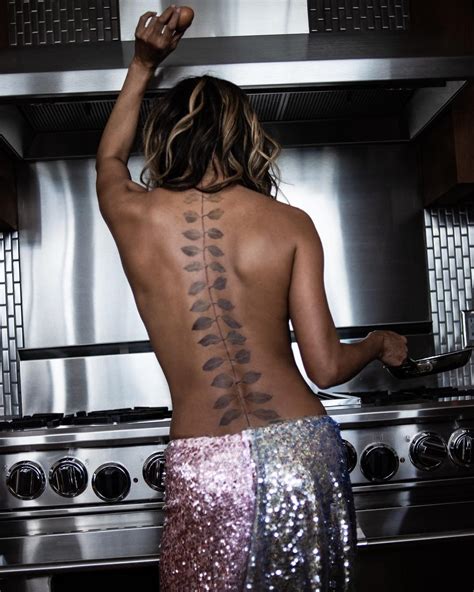 Halle Berry Thefappening Topless Tattoo 3 Photos The