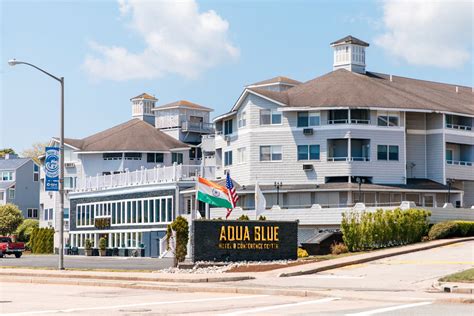 aqua blue hotel  conference center narragansett ri