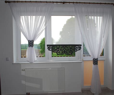 okna balkonowe aranzacje zaslony  salonu rodzaje ceny polecane