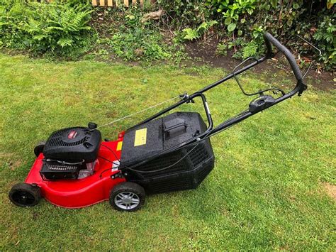 propelled champion   tr  cm mower lawnmower garden grass cutter  hednesford