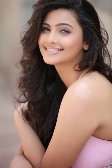 Daisy Shah Indian Movie Jai Ho Actress Hd Wallpapers