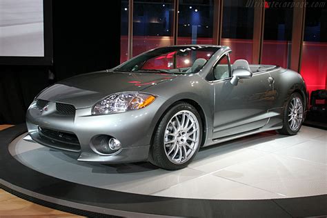 mitsubishi eclipse gt spyder images specifications  information