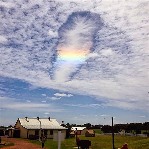 découvrez l incroyable nuage qui a envahi le ciel australien
