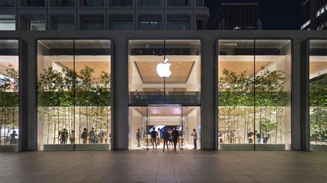designed  foster partners apple opens   expansive store  japan