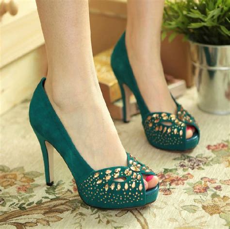 gorgeous emerald green peeptoe heels heels womens