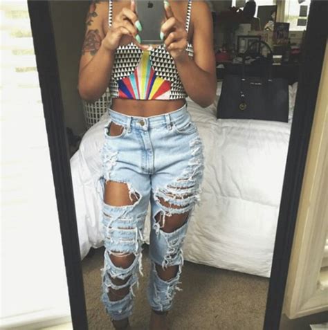 Extreme Ripped Mom Jeans Outfit Made