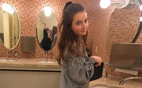 fake kaitlyn dever request celebrity cum tributes porn pictures videos page 3