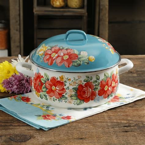 The Pioneer Woman Vintage Floral Enamel Cast Iron 4 Quart Dutch Oven