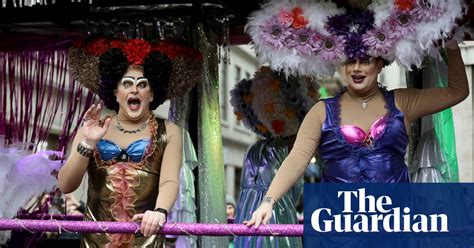 London S 2018 New Year Parade In Pictures Life And Style The Guardian