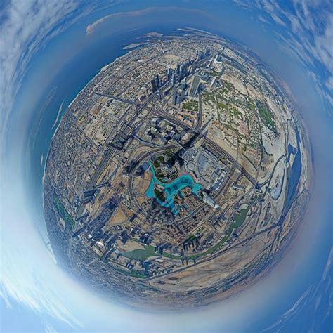 breathtaking interactive view  dubai   worlds tallest building daily mail