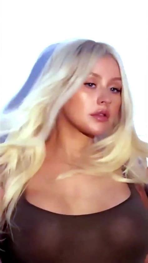 Christina Aguilera соски в прозрачном верху июль 2018 Xhamster