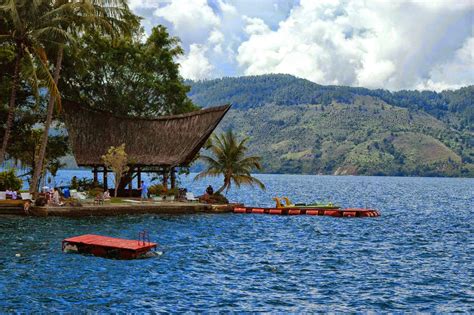 lake toba malay travel