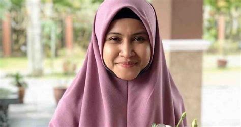 Biodata Ustazah Asma Harun Pendakwah Terkenal