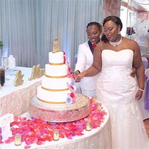 Photos Ghanaian Lesbians Get Married Wearing Kente Cloth