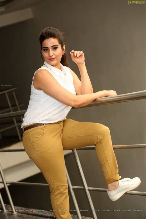 anchor manjusha hot photos latest at telugu movie officer