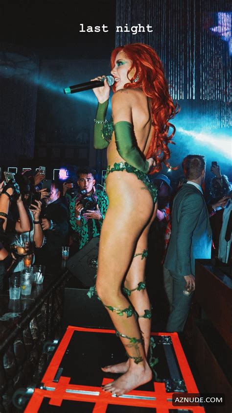 halsey sexy at the gotham city party displaying her sexy curves as