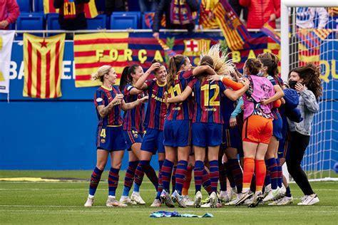 barcelona femeni beat psg  face chelsea  champions league final