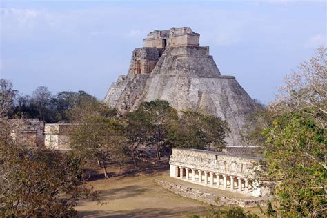 fantastic mayan ruins  cancun   visit easy day trips
