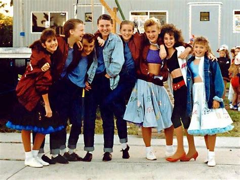 pictures of teenagers of the 1980s ~ vintage everyday 80s fashion fashion 1980s