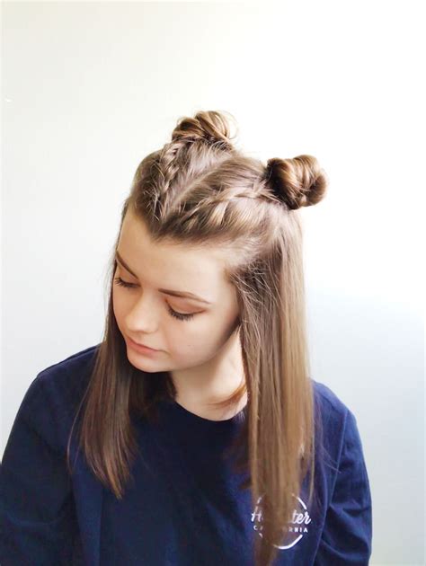 Space Buns In 2020 Braided Space Buns Space Buns Cute Hairstyles
