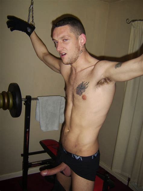 uk skint scally lad martin strips for cash 13 pics