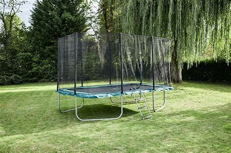 trampoline dexterieur decathlon lance  nouveau modele tres original il  demande  de