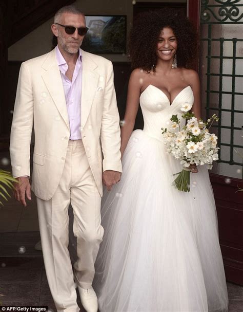 French Actor Vincent Cassel 51 Marries His Model Wife Tina Kunakey
